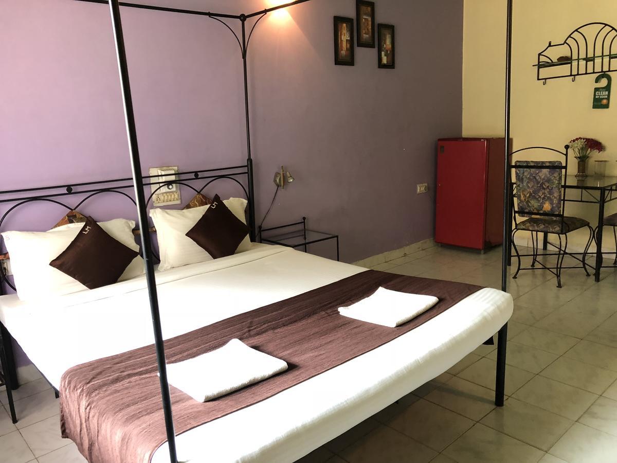Libton Manor Hotel Candolim Bagian luar foto