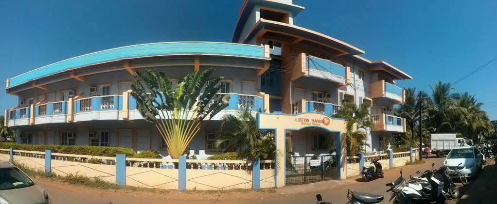 Libton Manor Hotel Candolim Bagian luar foto